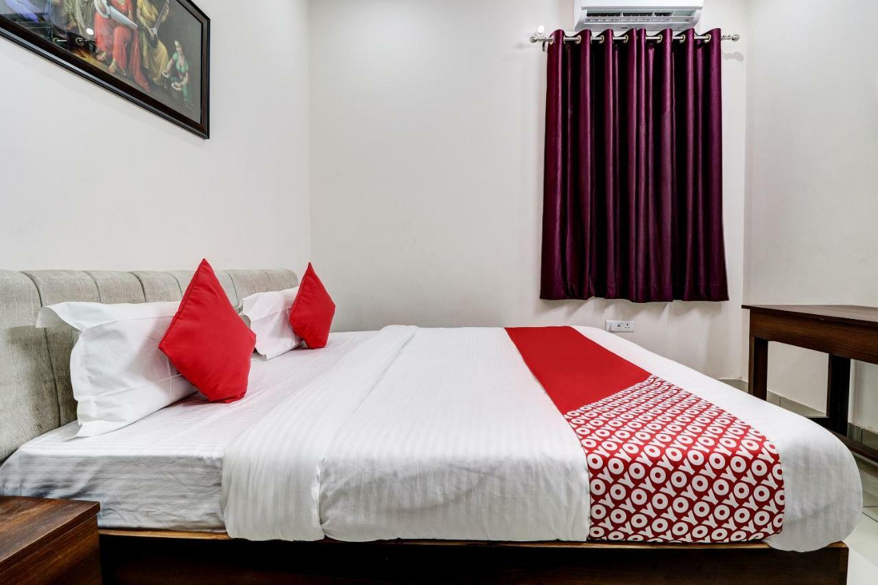 Oyo 38208 Hotel Prakash Kunj Lucknow Eksteriør billede