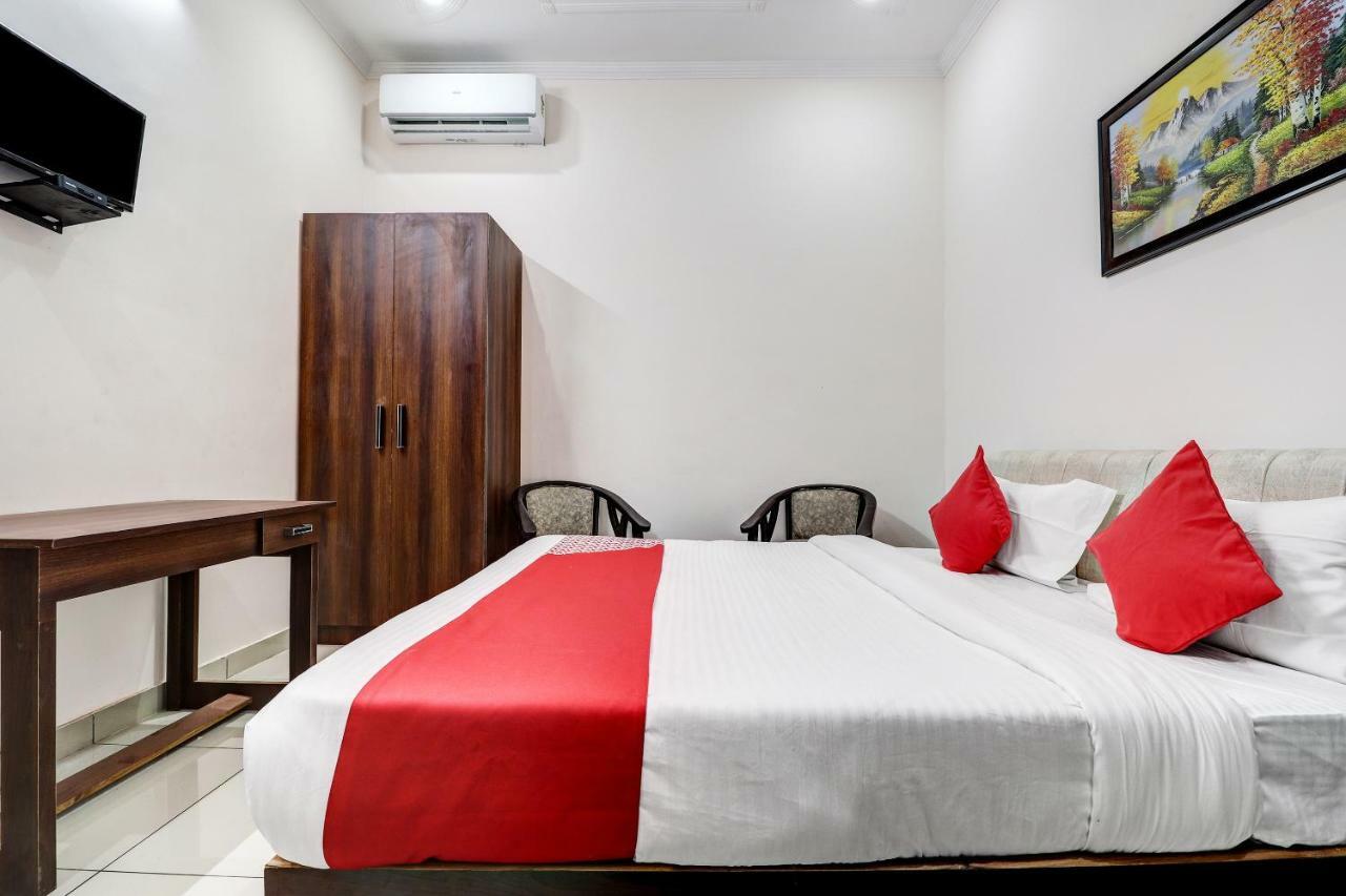Oyo 38208 Hotel Prakash Kunj Lucknow Eksteriør billede