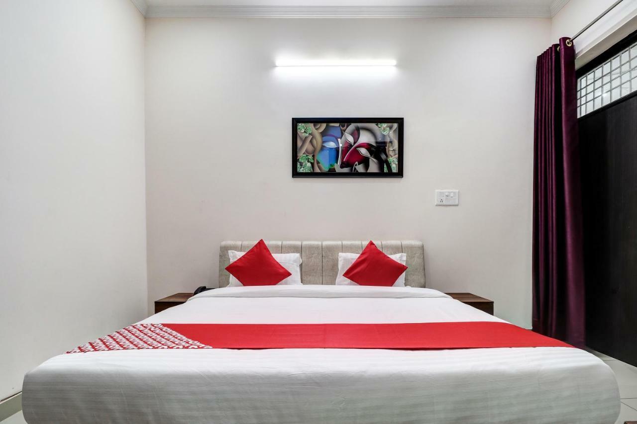 Oyo 38208 Hotel Prakash Kunj Lucknow Eksteriør billede